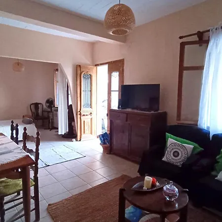 Vintage Relaxing With Garden & Amazing View! Casa vacanze Ferendinata